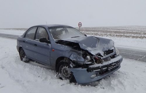 Врезался в зад на трассе в метель